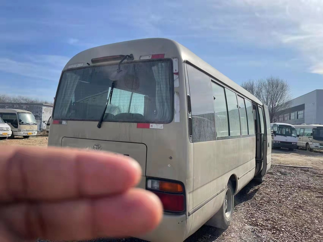Польза автобуса бензина автобуса каботажного судна Японии Тойота мини для Западных Африк 23-30seats