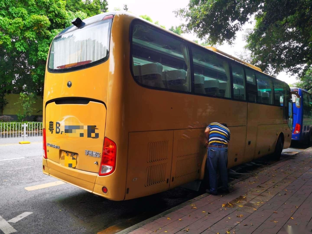 Двери Yutong ZK6110 2 пассажира привода места автобуса 60 тренера правым используемые автобусом