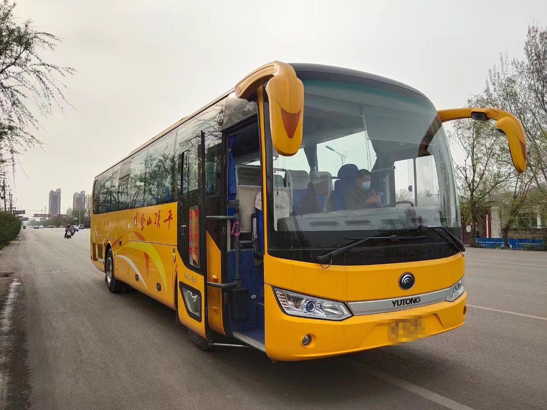 49 мест 2016 год использовал автобус ZK6115 Yutong использовали управление рулем двигателя LHD Yuchai автобуса тренера для продажи дизельное