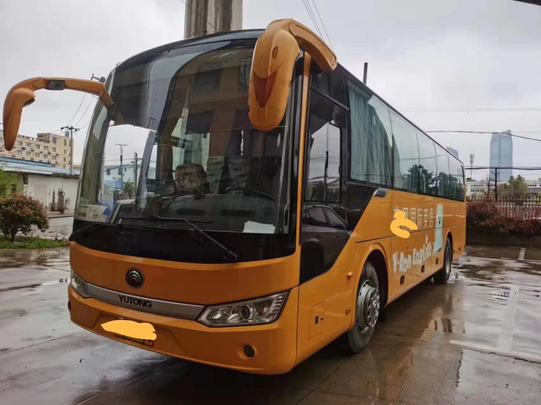 RHD/LHD использовало двигатель Yuchai дверей Yutong 60seats 2+3layout 2 тренера задний