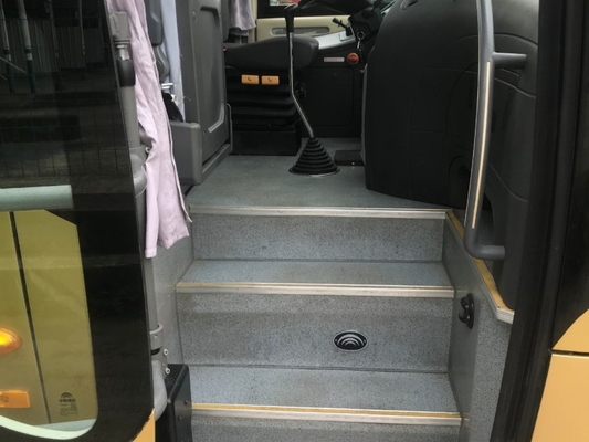 Транспорт используемый пассажиром Yutong регулярного пассажира пригородных поездов автобуса подержанный 191kw