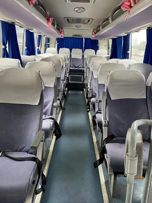 Подержанный автобус тренера Youtong использовал мини фургоны автобусов дальнего следования 30 Seaters ZK6808 Yuton