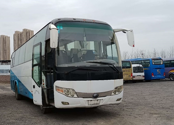 Подержанный цвет туристического автобуса 51seats белый использовал двигатель ZK6110 Yuchai автобуса Yutong
