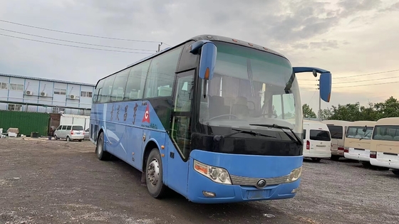 Подержанным автобус используемый кондиционером молодой схвата цвета двигателя Yuchai плана мест мест 2+3 Microbus 60 голубым ZK6107