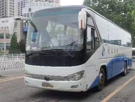 Используемые роскошные автобусы 47 мест 2 двери пассажира 11 метр автобуса ZK6117 схвата длинной редкой руки двигателя A/C 2-ой молодого