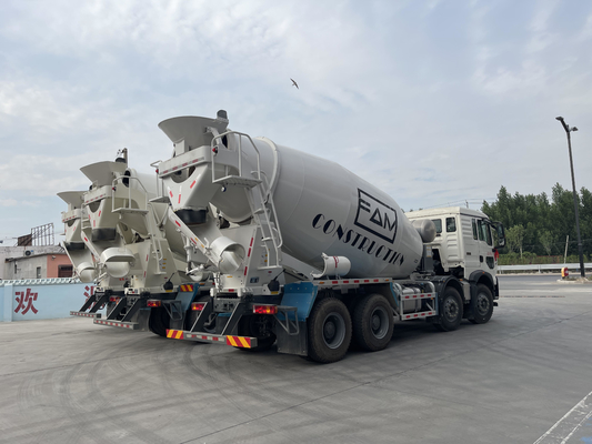 Sinotruck Howo Использованный бетонный смеситель грузовик 8×4 режим привода 12м3 танкер