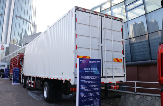 Подержанный грузовой грузовик Sinotruck MAX 6*2 Heavy Duty Container Box Deisel Engine