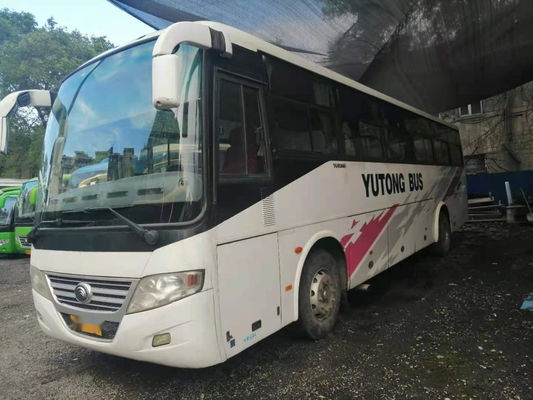Используемый автобус Zk6112d 54 Yutong усаживает шасси YC переднего автобуса двигателя стальные. 177kw использовало туристический автобус