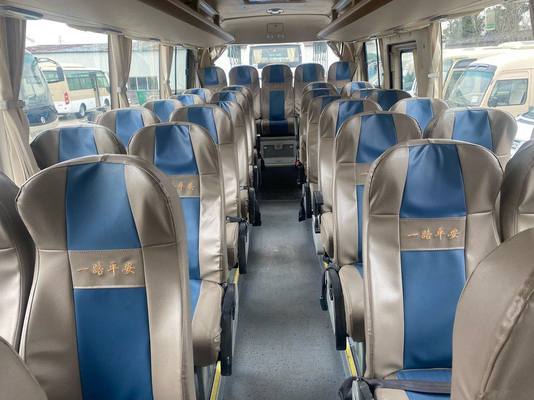 35 мест 2015 двигатель автобуса регулярного пассажира пригородных поездов Года Used Автобуса Zk6816 Yutong Used Тренера Компании задний