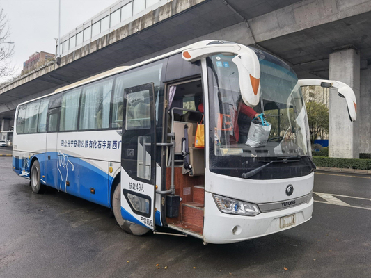 Подержанное ZK6115 Yutong везет пассажиров на автобусе города использовало дизельные общественные автобусы LHD