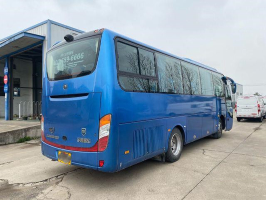 Используемые места Yutong Zk6888 автобуса 37 тренера везут на автобусе и тренируют привод правой руки автобуса