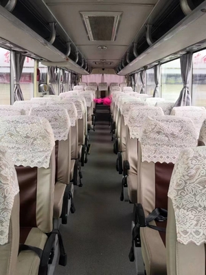 2019 ручной привод левой стороны автобуса тренера Yutong года 49 используемый местами везет задний автобус на автобусе двигателя