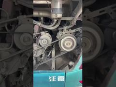 Новое поступление подержанного туристического автобуса KLQ6112 45 мест